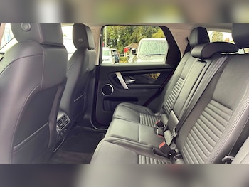 Used Land Rover Discovery Sport 2026 for sale - 79551743: Photo