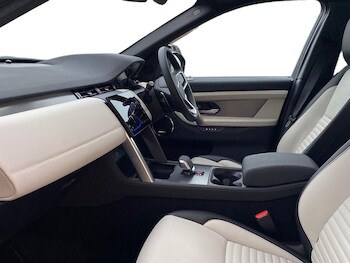 Used Land Rover Discovery Sport 2025 for sale - 77487785: Photo