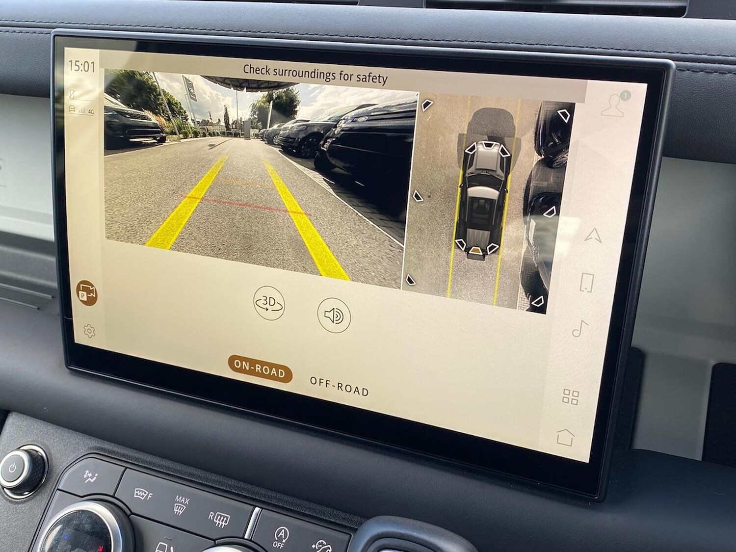 Used Land Rover Defender 2023 for sale - 76037184: Photo 12