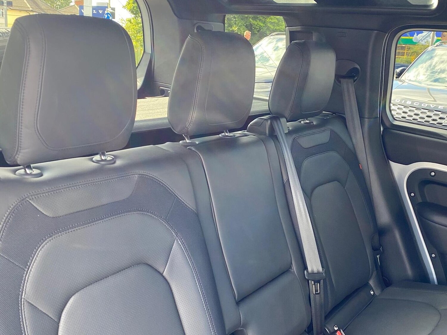 Used Land Rover Defender 2023 for sale - 76037184: Photo 22