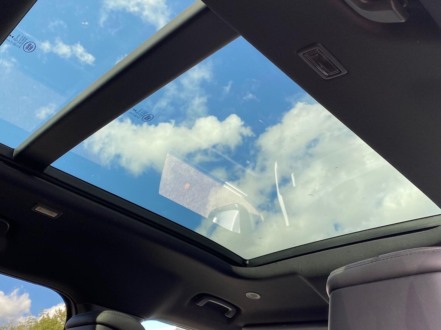 Used Land Rover Defender 2023 for sale - 76037184: Photo 23