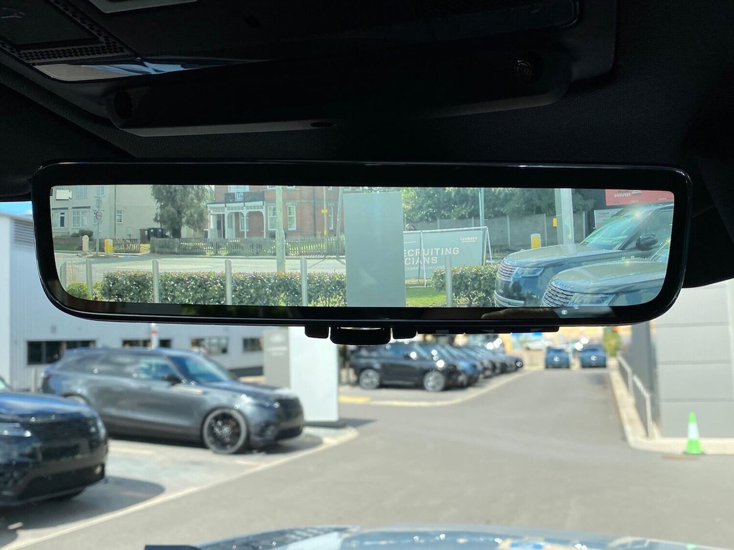 Used Land Rover Defender 2023 for sale - 76037184: Photo 29