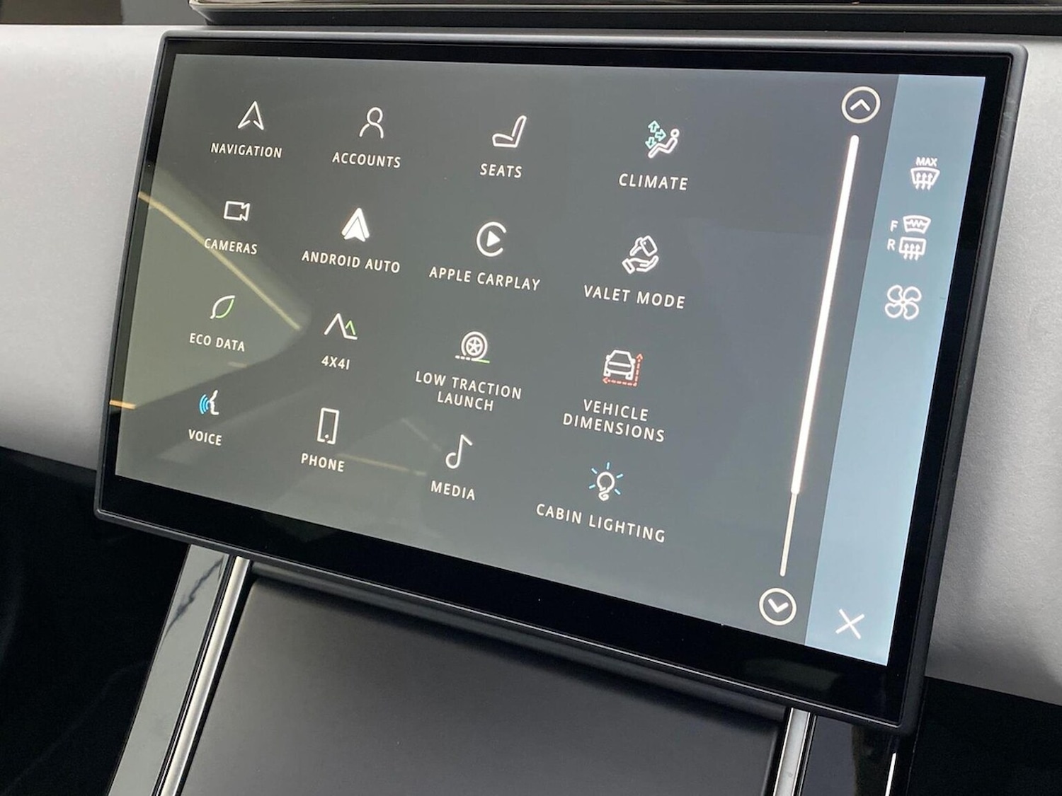 Used Land Rover Range Rover Velar 2024 for sale - 77792948: Photo 34