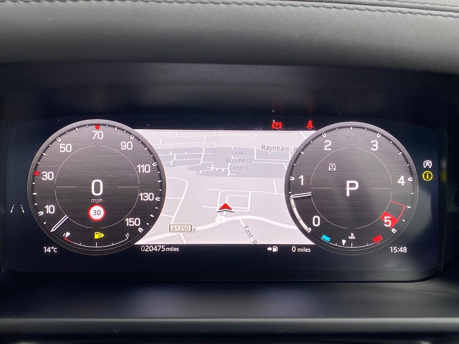 Used Land Rover Defender 2024 for sale - 76694618: Photo 16