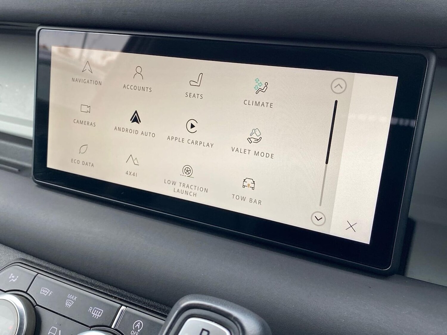 Used Land Rover Defender 2024 for sale - 76694618: Photo 21