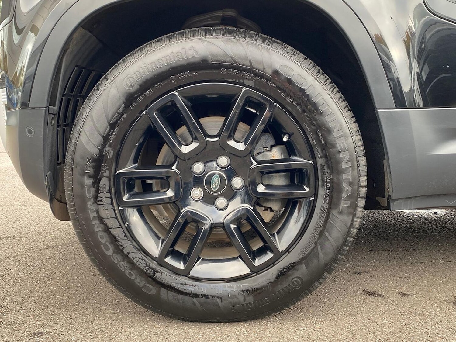 Used Land Rover Defender 2024 for sale - 76694618: Photo 8