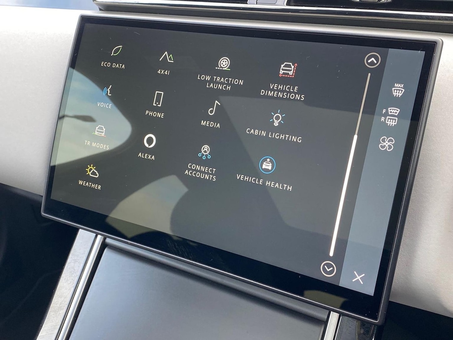 Used Land Rover Range Rover Velar 2023 for sale - 76687337: Photo 28