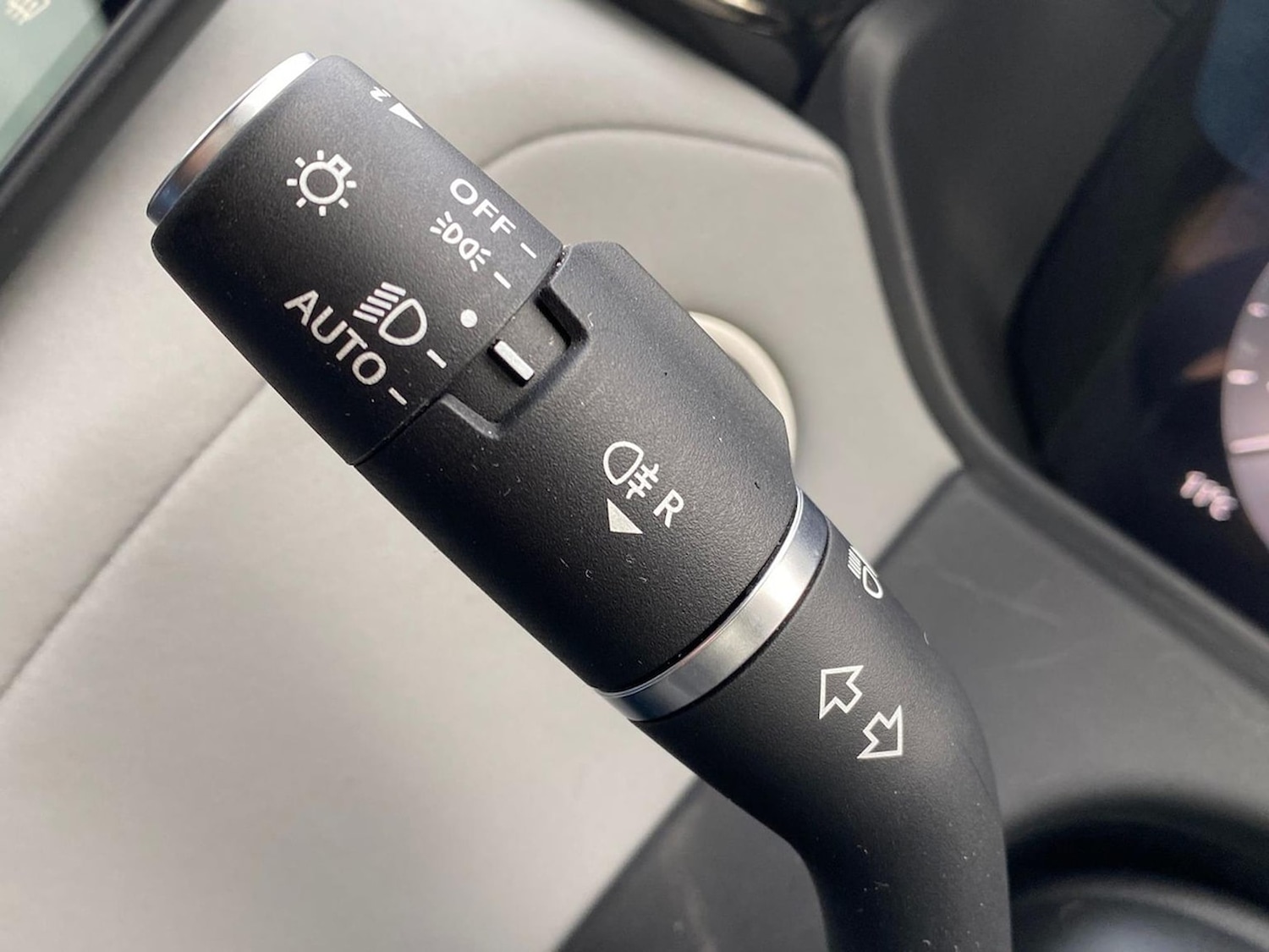 Used Land Rover Range Rover Velar 2023 for sale - 76687337: Photo 37