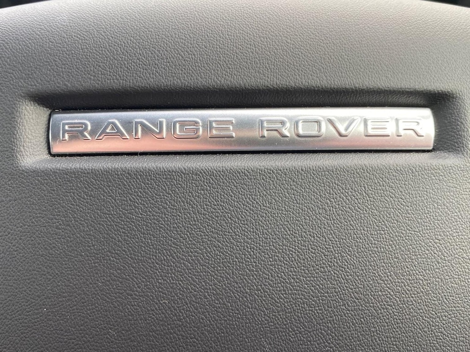 Used Land Rover Range Rover Velar 2023 for sale - 76687337: Photo 43