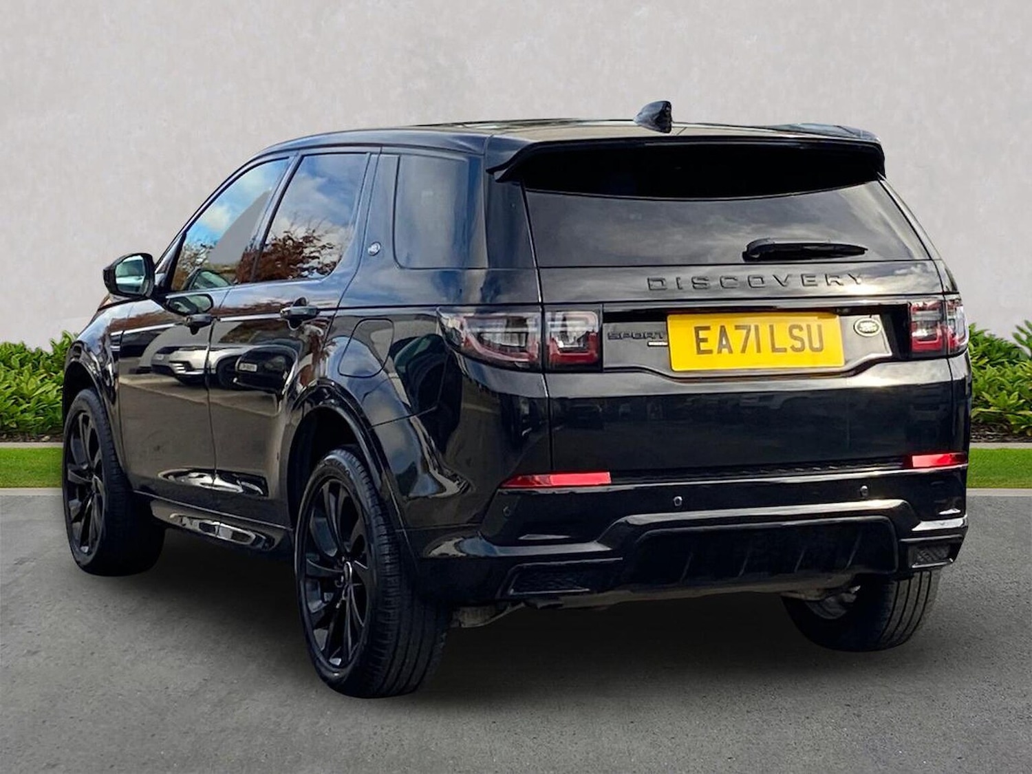 Used Land Rover Discovery Sport 2021 for sale - 76331078: Photo 2