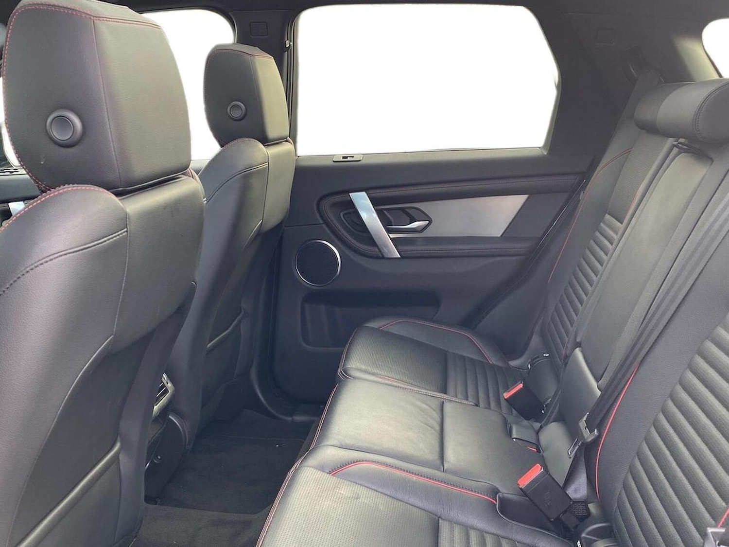 Used Land Rover Discovery Sport 2021 for sale - 76331078: Photo 4