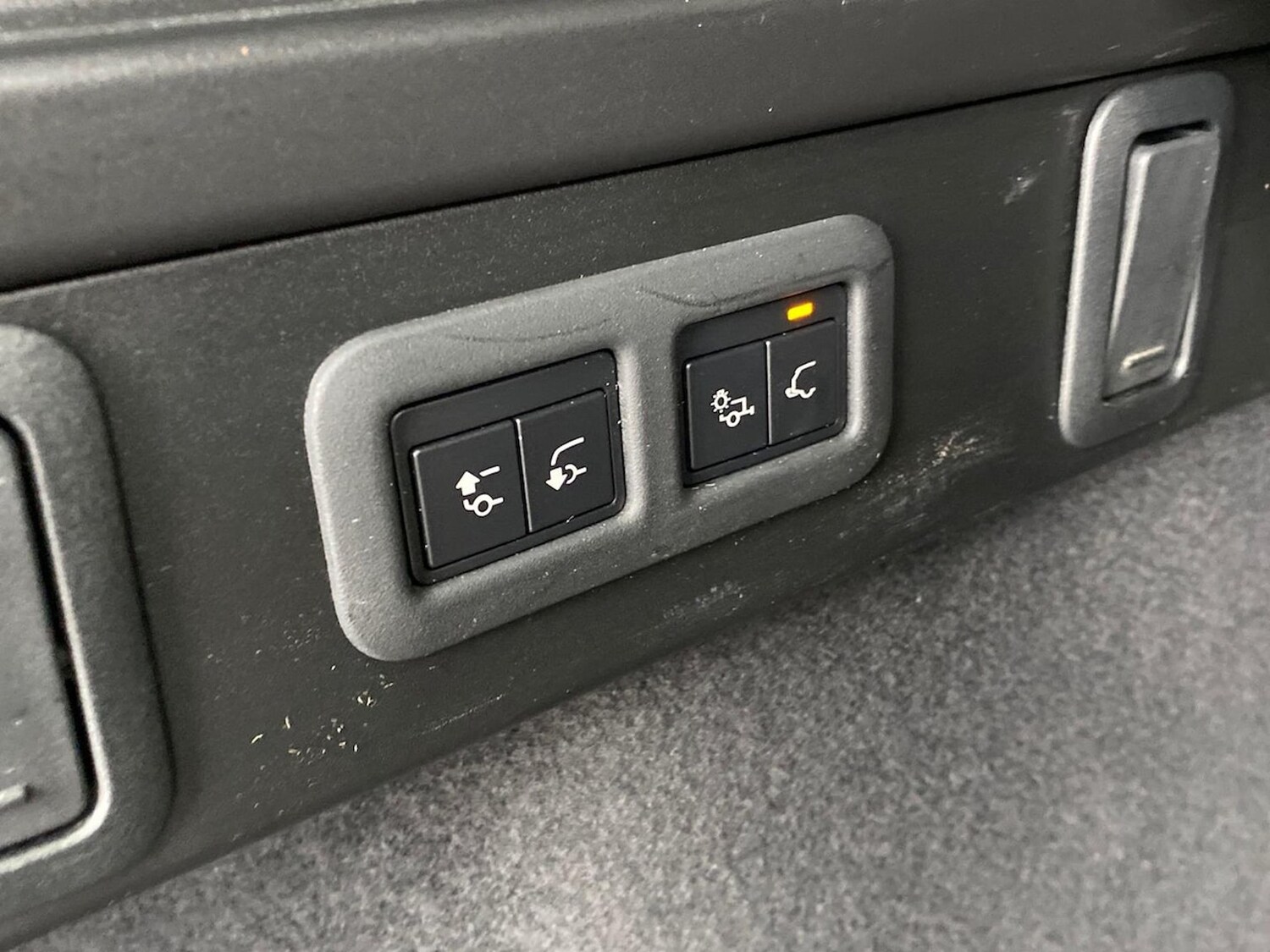 Used Land Rover Range Rover Velar 2024 for sale - 77888657: Photo 22