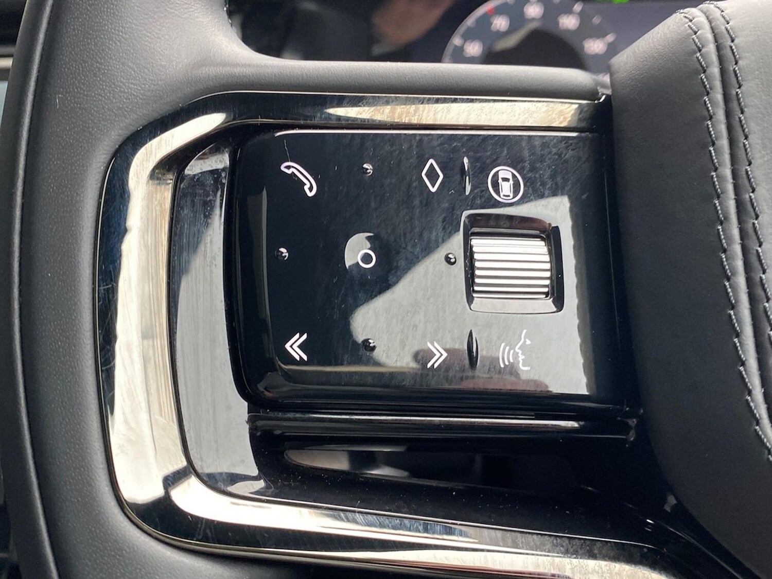 Used Land Rover Range Rover Velar 2024 for sale - 77888657: Photo 37