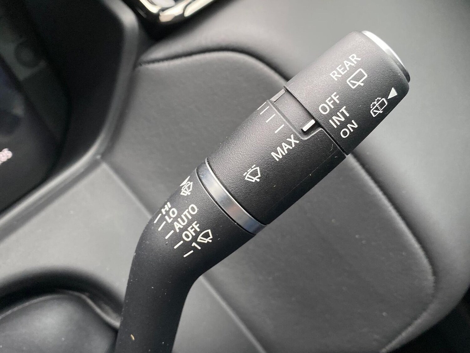 Used Land Rover Range Rover Velar 2024 for sale - 77888657: Photo 40