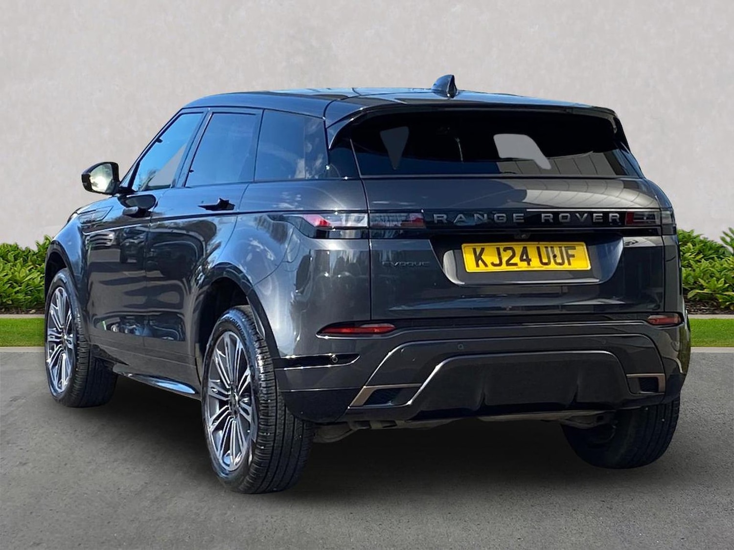 Used Land Rover Range Rover Evoque 2024 for sale - 78193986: Photo 2