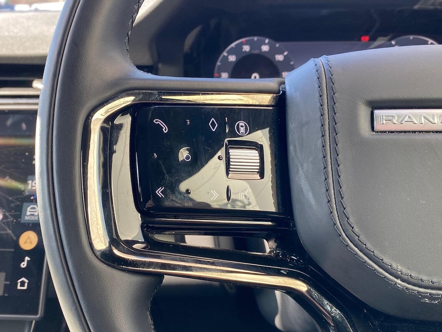 Used Land Rover Range Rover Evoque 2024 for sale - 78193986: Photo 33