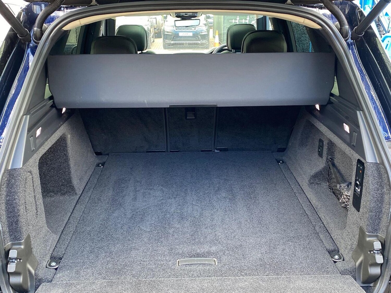 Used Land Rover Range Rover 2023 for sale - 78193761: Photo 12