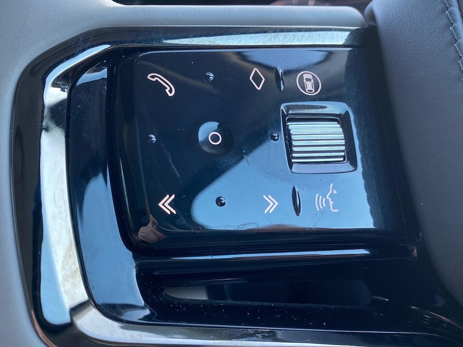 Used Land Rover Range Rover Velar 2024 for sale - 76879723: Photo 29