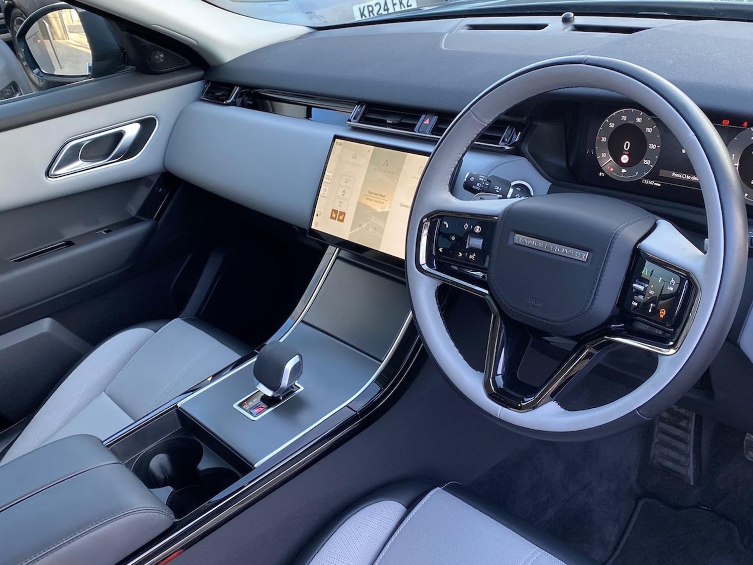 Used Land Rover Range Rover Velar 2024 for sale - 76879723: Photo 41