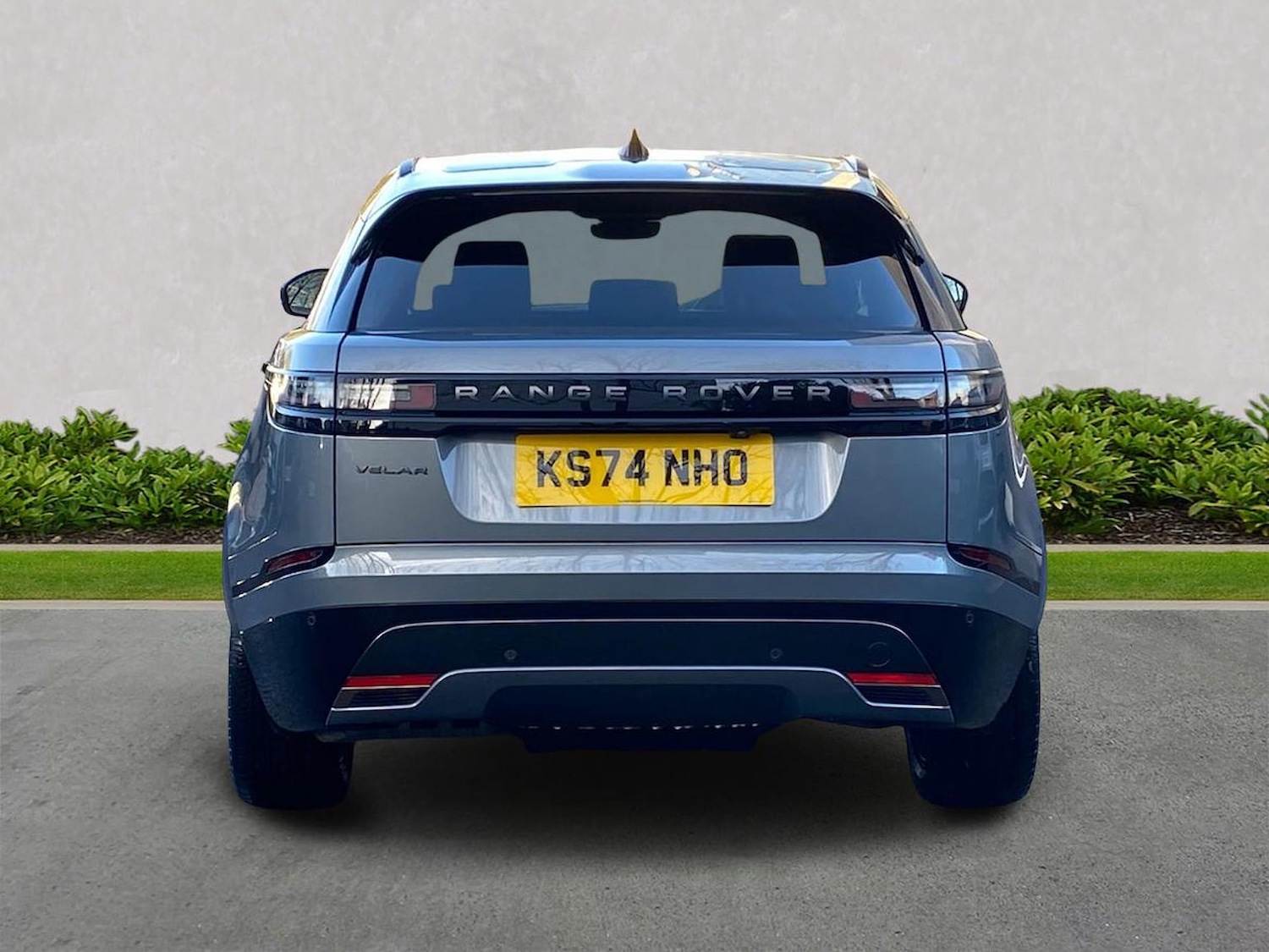 Used Land Rover Range Rover Velar 2024 for sale - 76879723: Photo 6