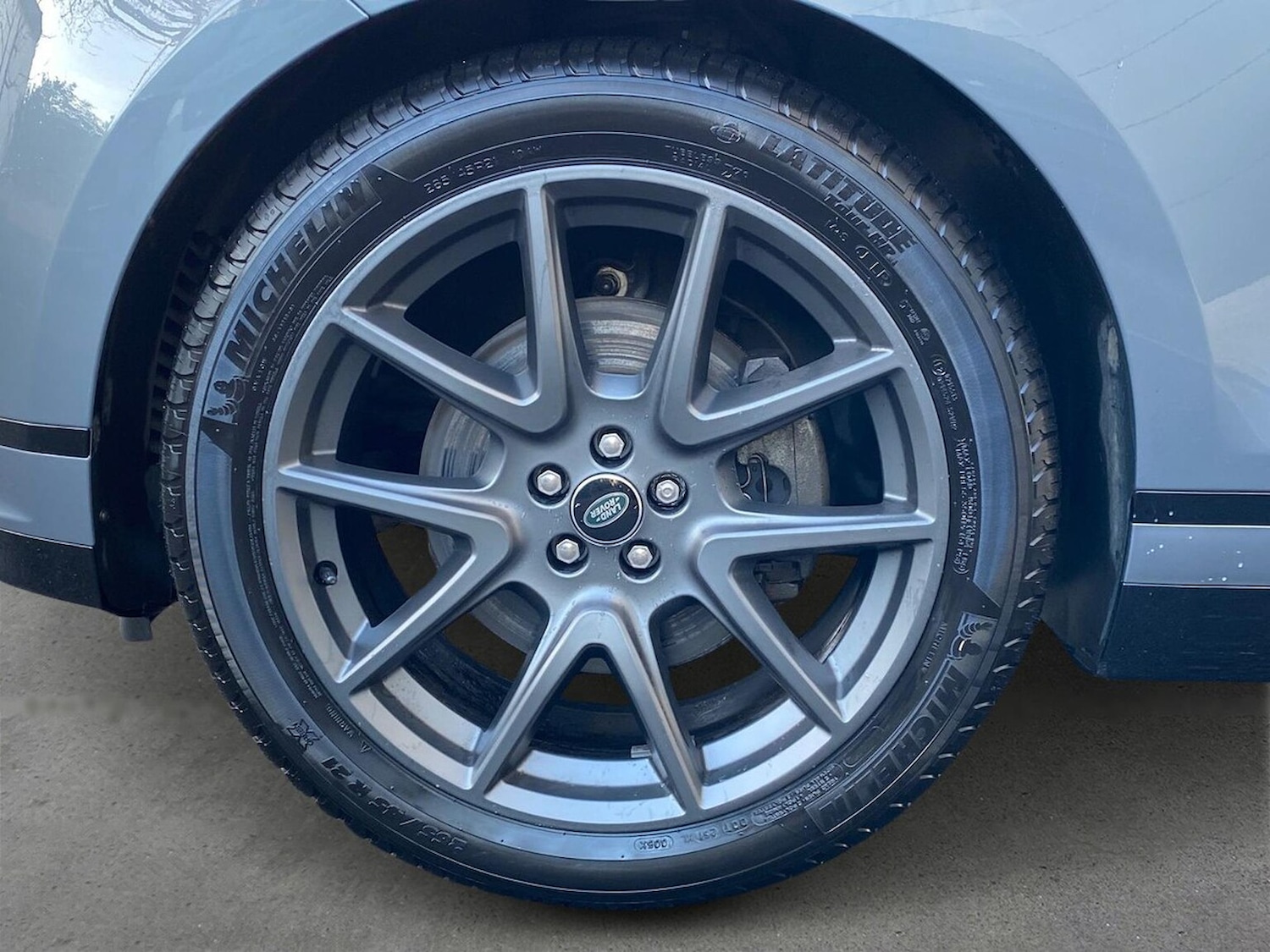 Used Land Rover Range Rover Velar 2024 for sale - 76879723: Photo 8