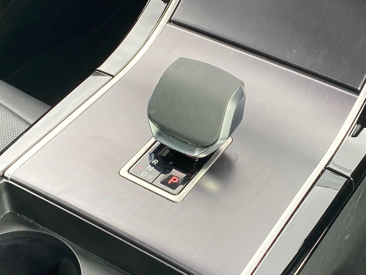 Used Land Rover Range Rover Evoque 2025 for sale - 76077741: Photo 13