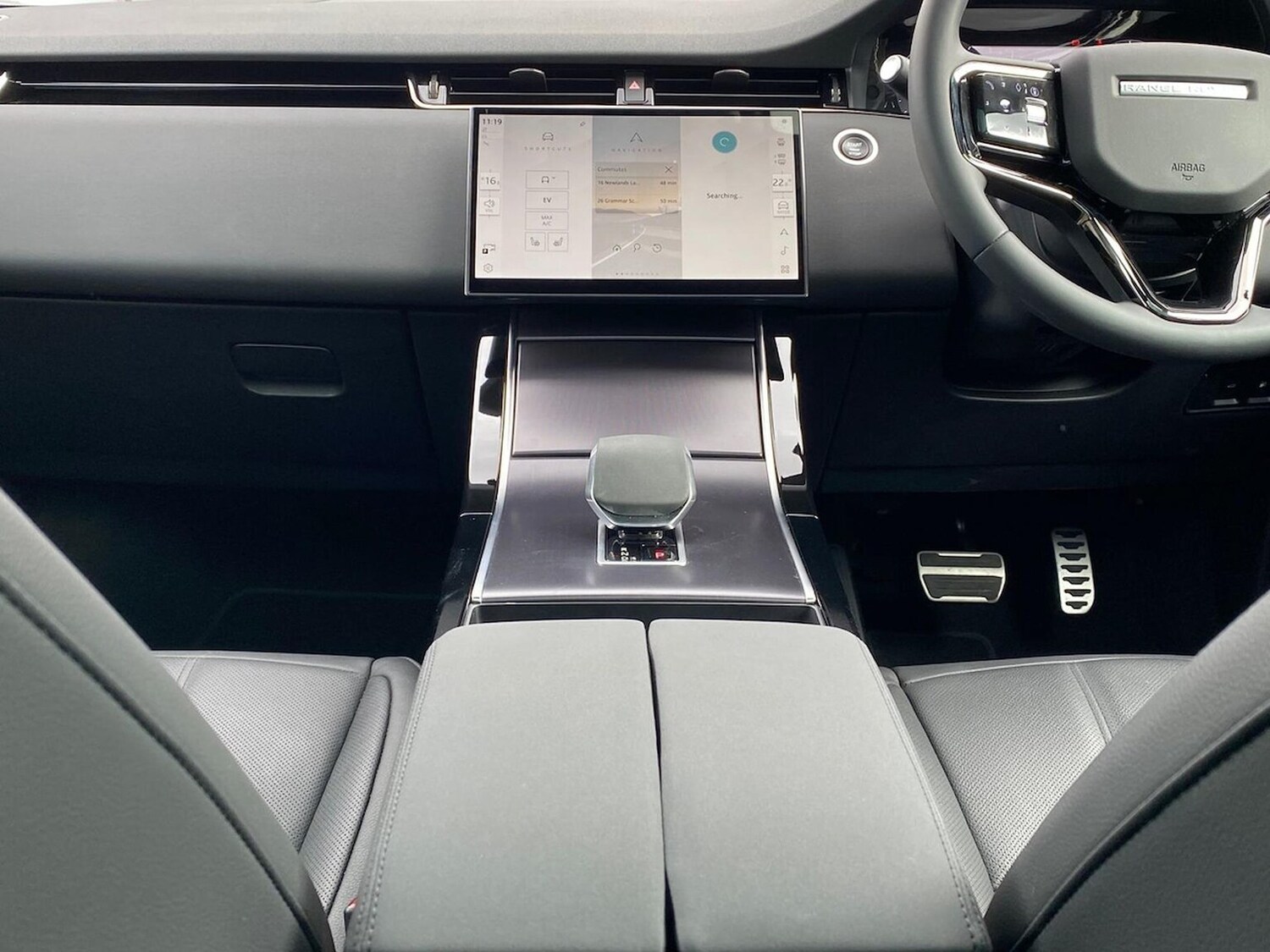 Used Land Rover Range Rover Evoque 2025 for sale - 76077741: Photo 14