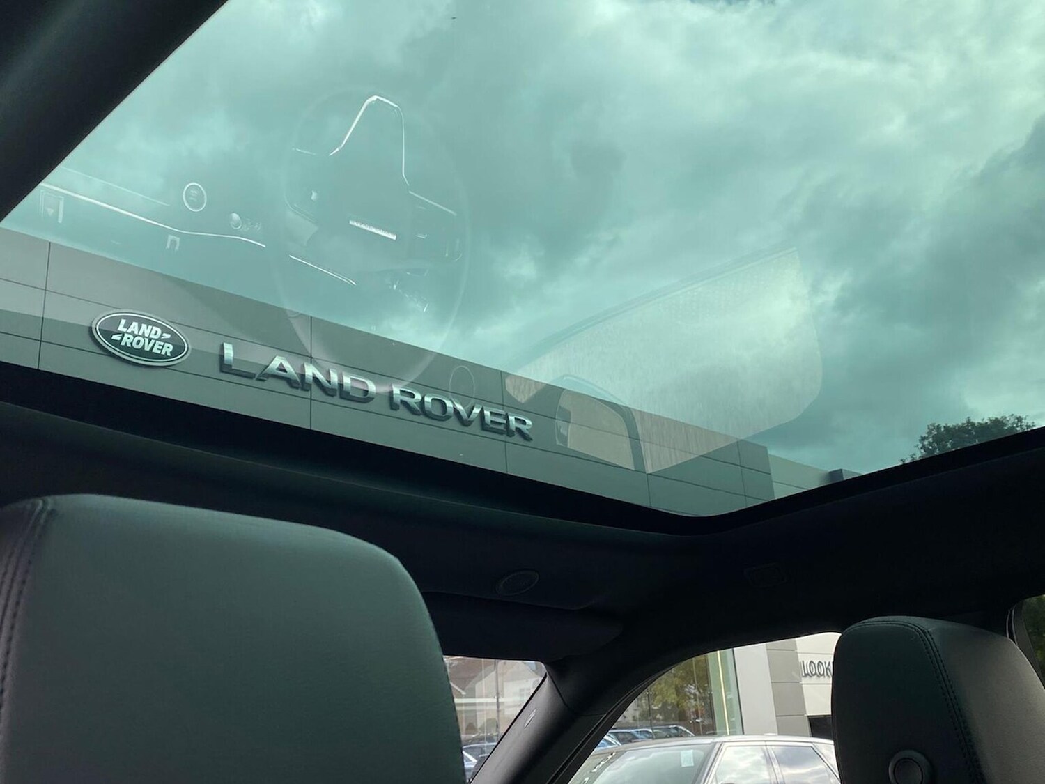 Used Land Rover Range Rover Evoque 2025 for sale - 76077741: Photo 30