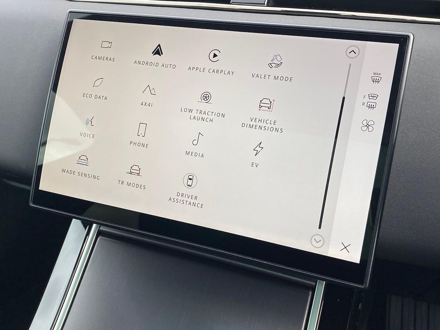 Used Land Rover Range Rover Evoque 2025 for sale - 76077741: Photo 37