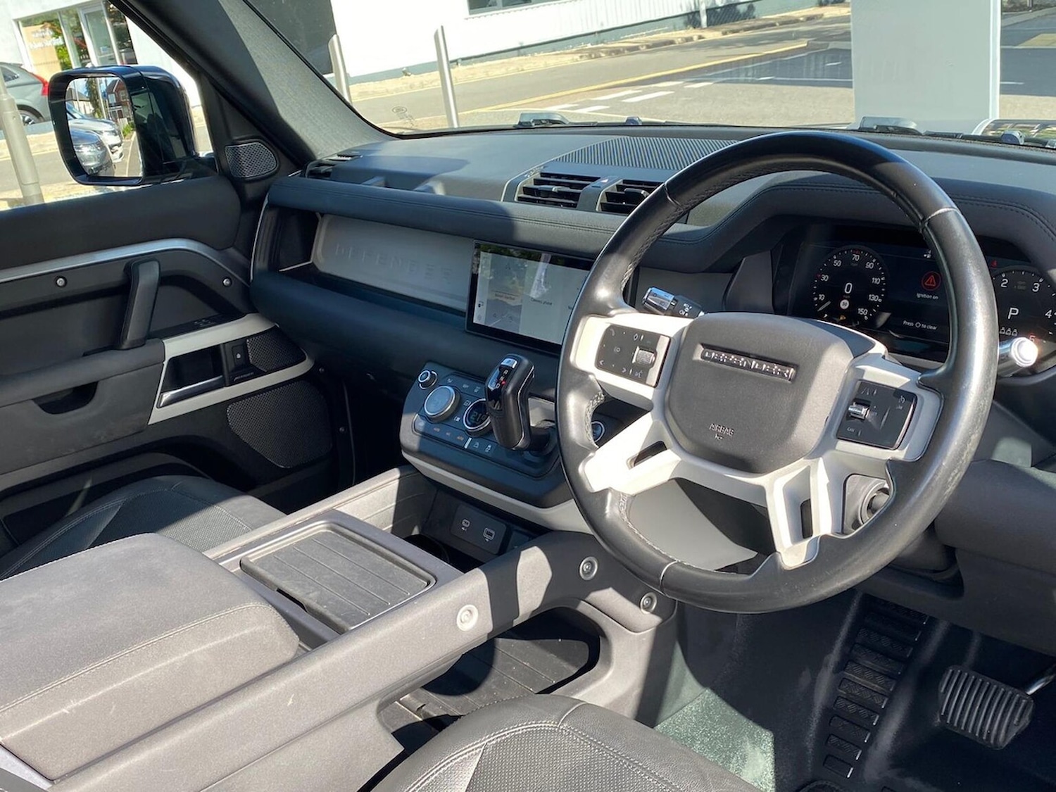 Used Land Rover Defender 2021 for sale - 76555443: Photo 26