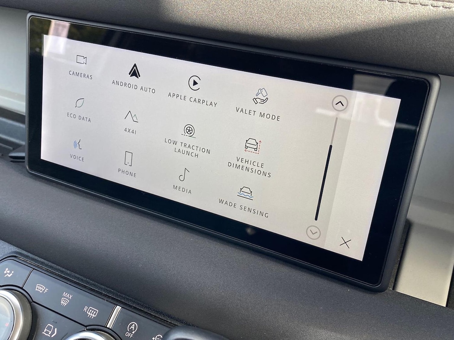 Used Land Rover Defender 2021 for sale - 76555443: Photo 32