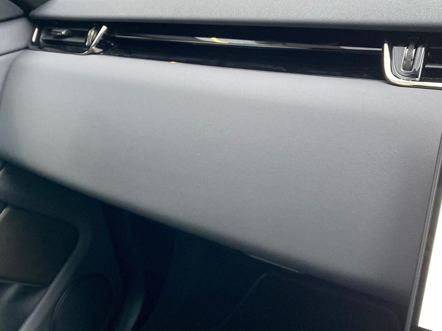 Used Land Rover Range Rover Evoque 2025 for sale - 78193784: Photo 40