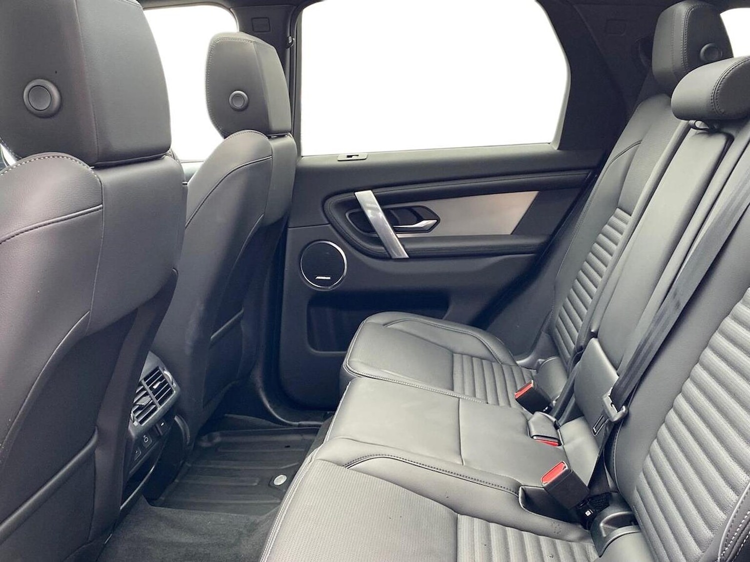 Used Land Rover Discovery Sport 2025 for sale - 77743218: Photo 4