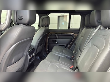 Used Land Rover Defender 2025 for sale - 79439043: Photo
