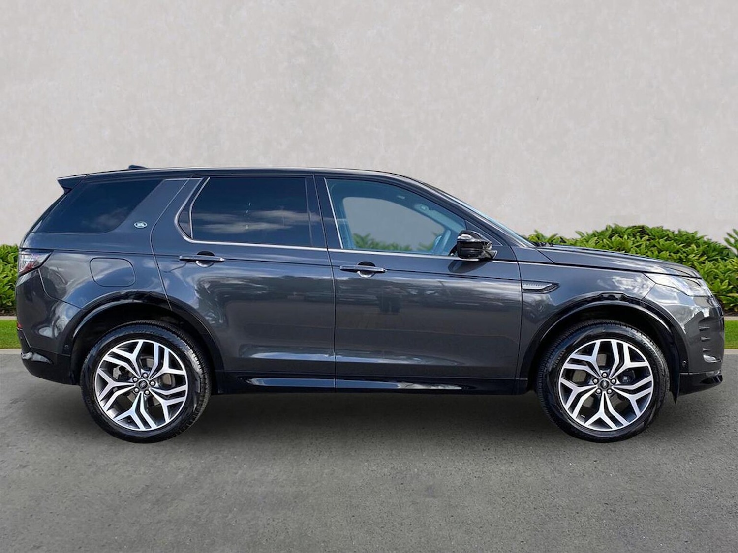 Used Land Rover Discovery Sport 2025 for sale - 77846730: Photo 5