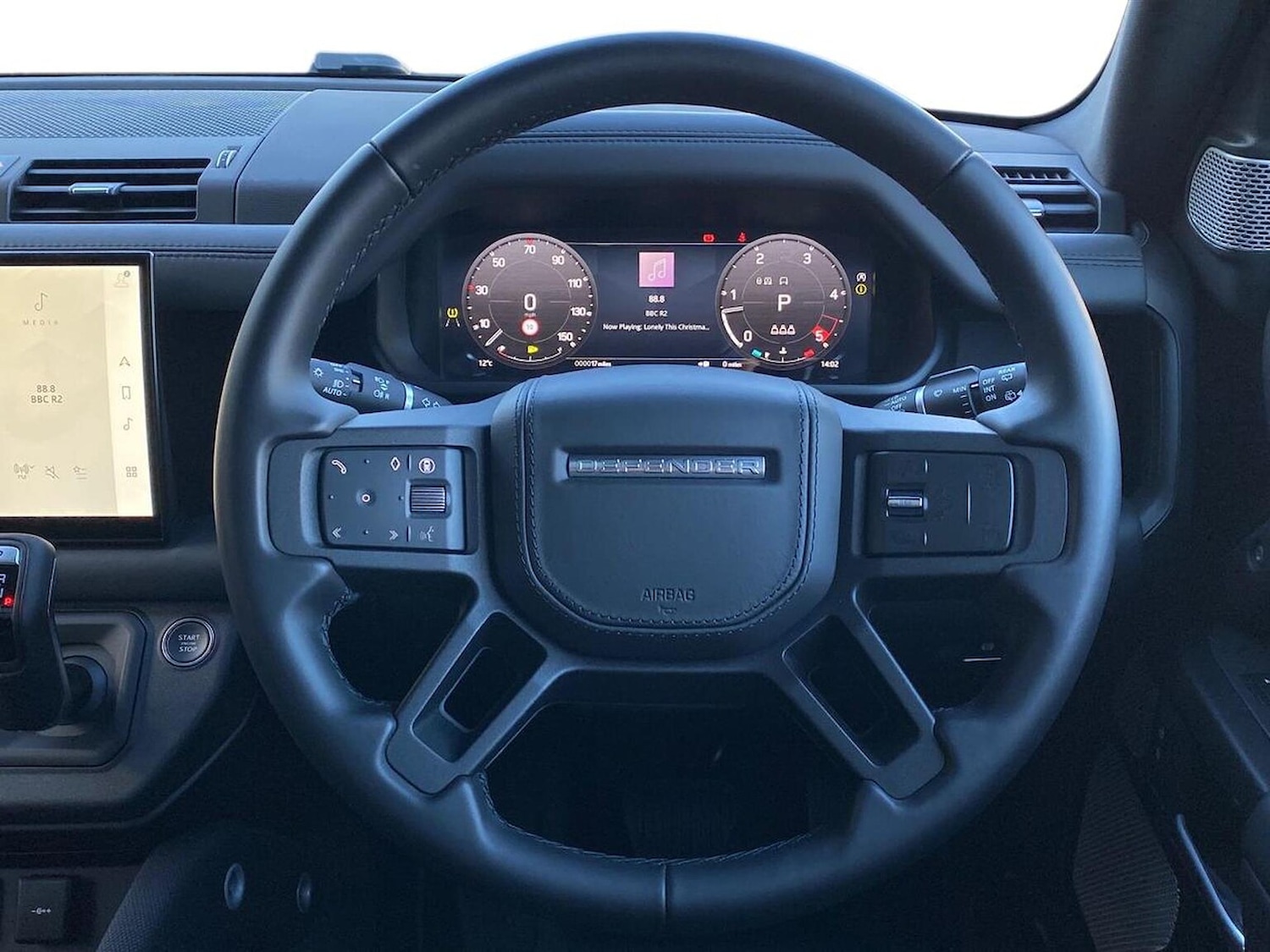 Used Land Rover Defender 2025 for sale - 76924628: Photo 15