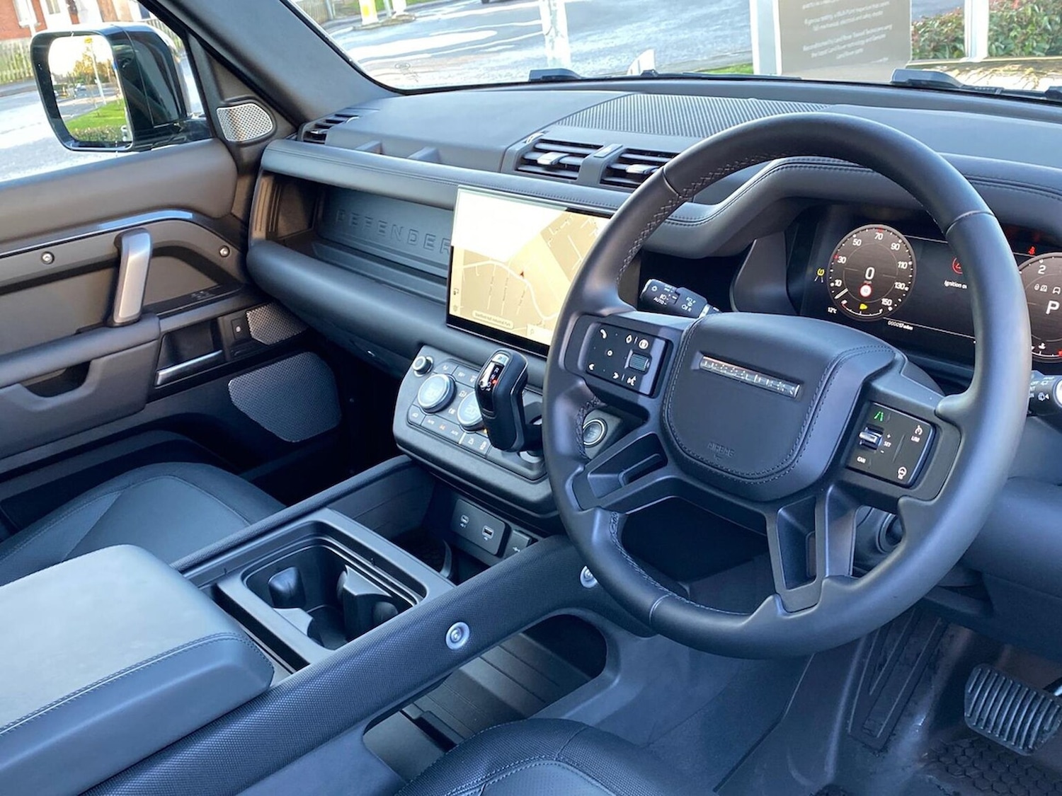 Used Land Rover Defender 2025 for sale - 76924628: Photo 25