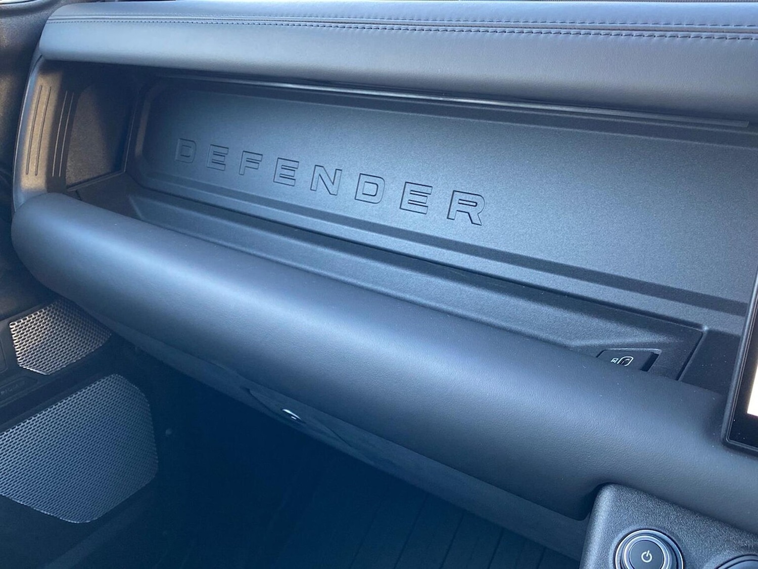 Used Land Rover Defender 2025 for sale - 76924628: Photo 38