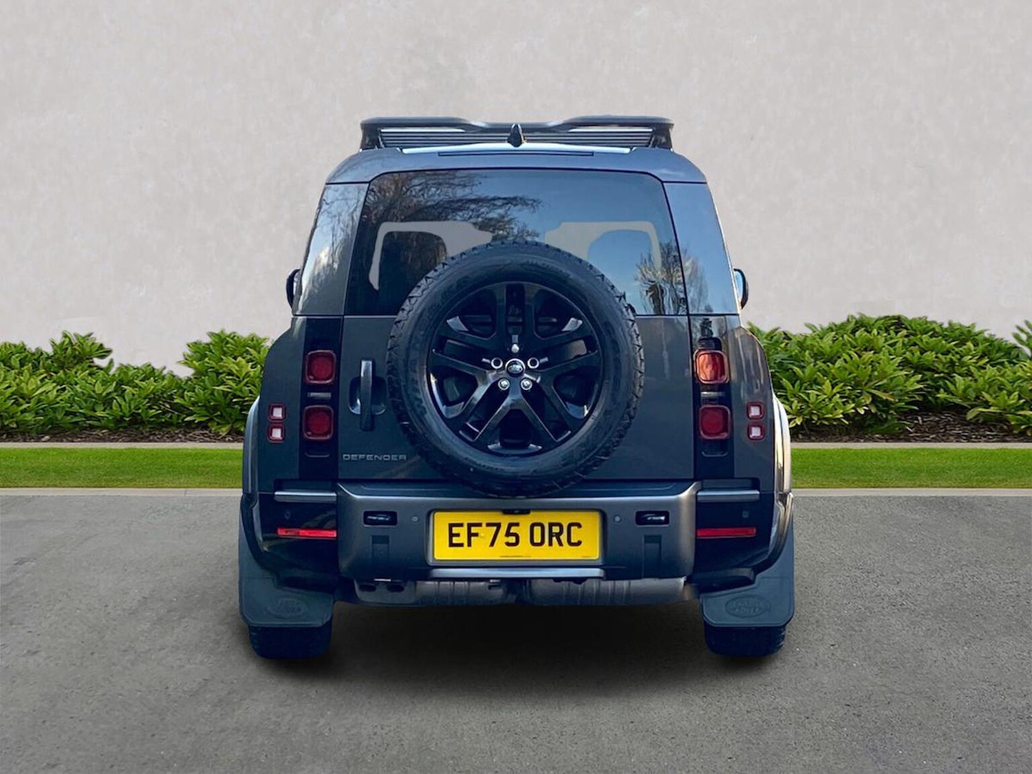 Used Land Rover Defender 2025 for sale - 76924628: Photo 6