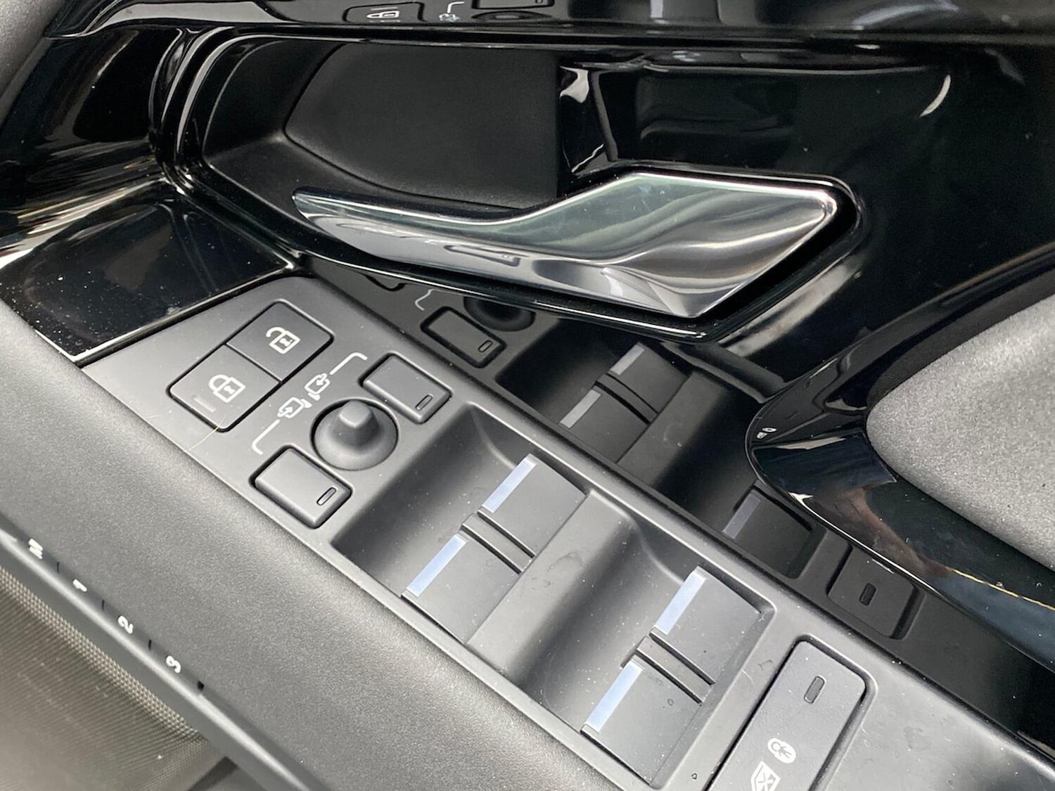 Used Land Rover Range Rover Evoque 2025 for sale - 77543825: Photo 23