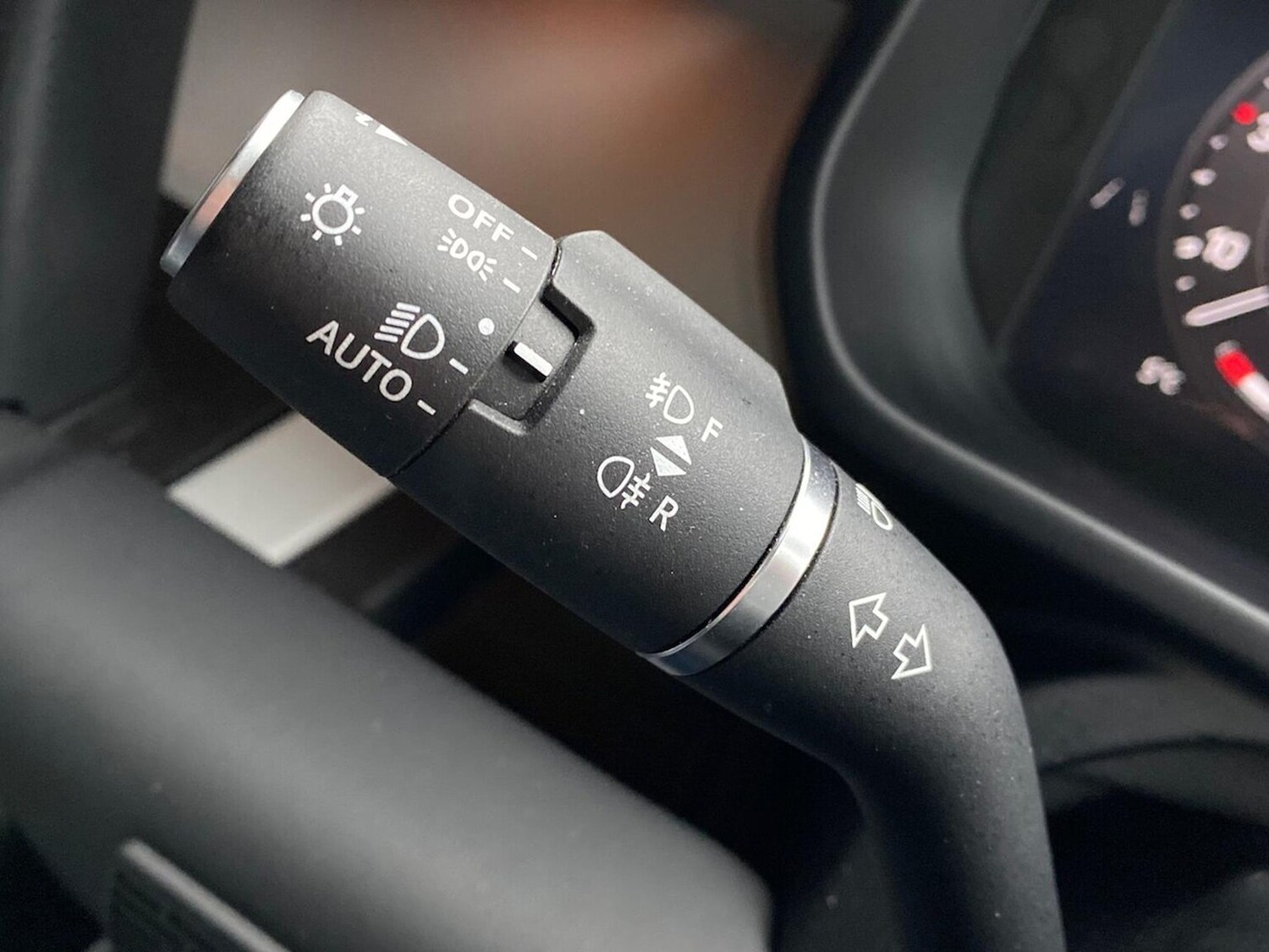 Used Land Rover Defender 2024 for sale - 77845293: Photo 30