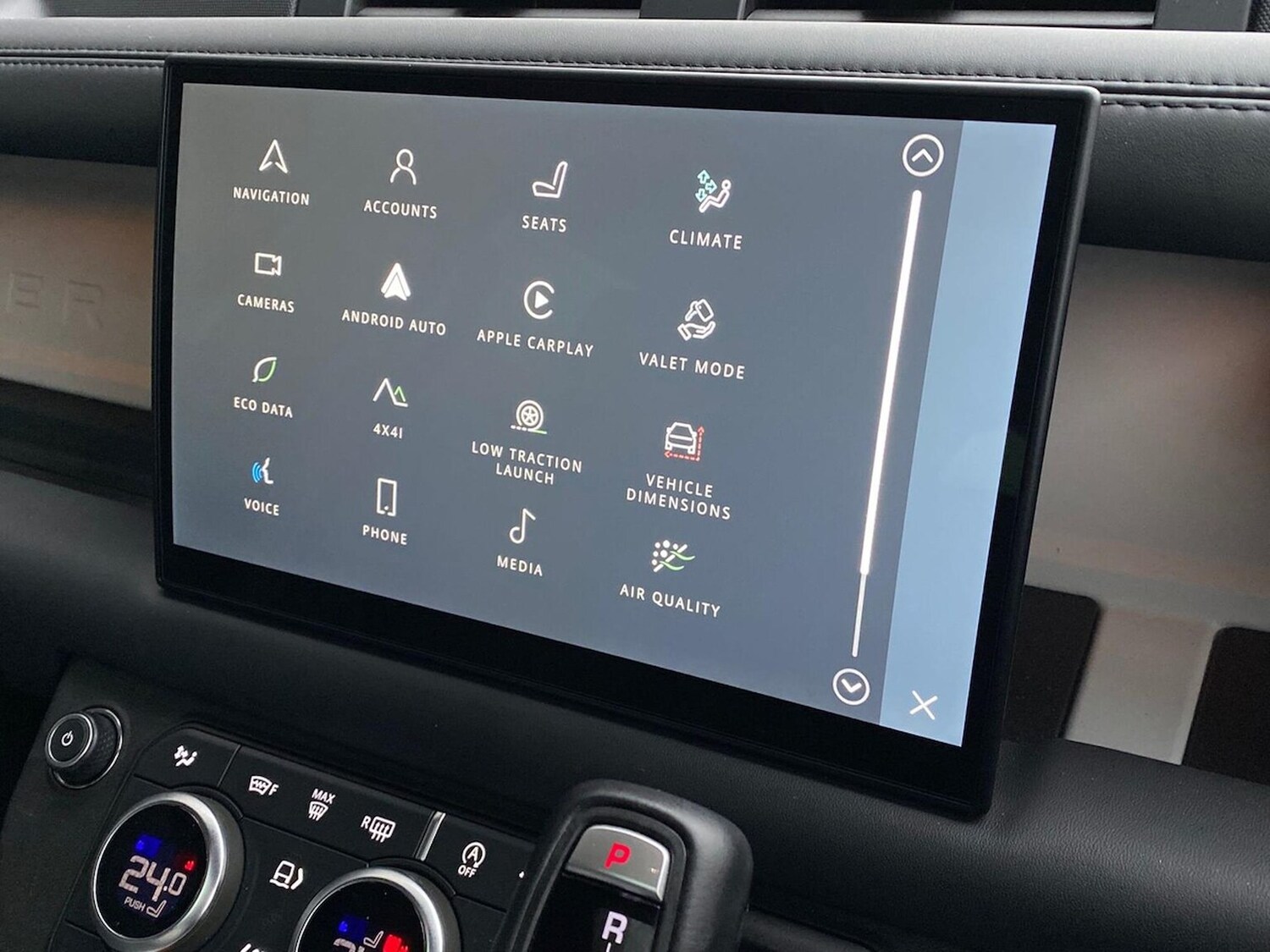 Used Land Rover Defender 2024 for sale - 77845293: Photo 32