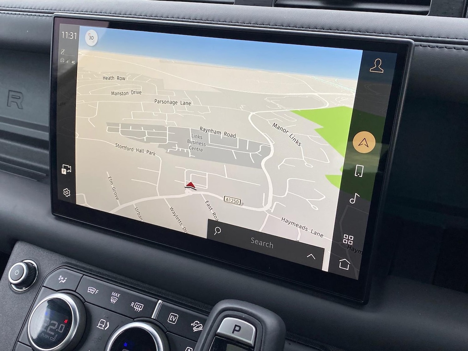 Used Land Rover Defender 2023 for sale - 76707532: Photo 11