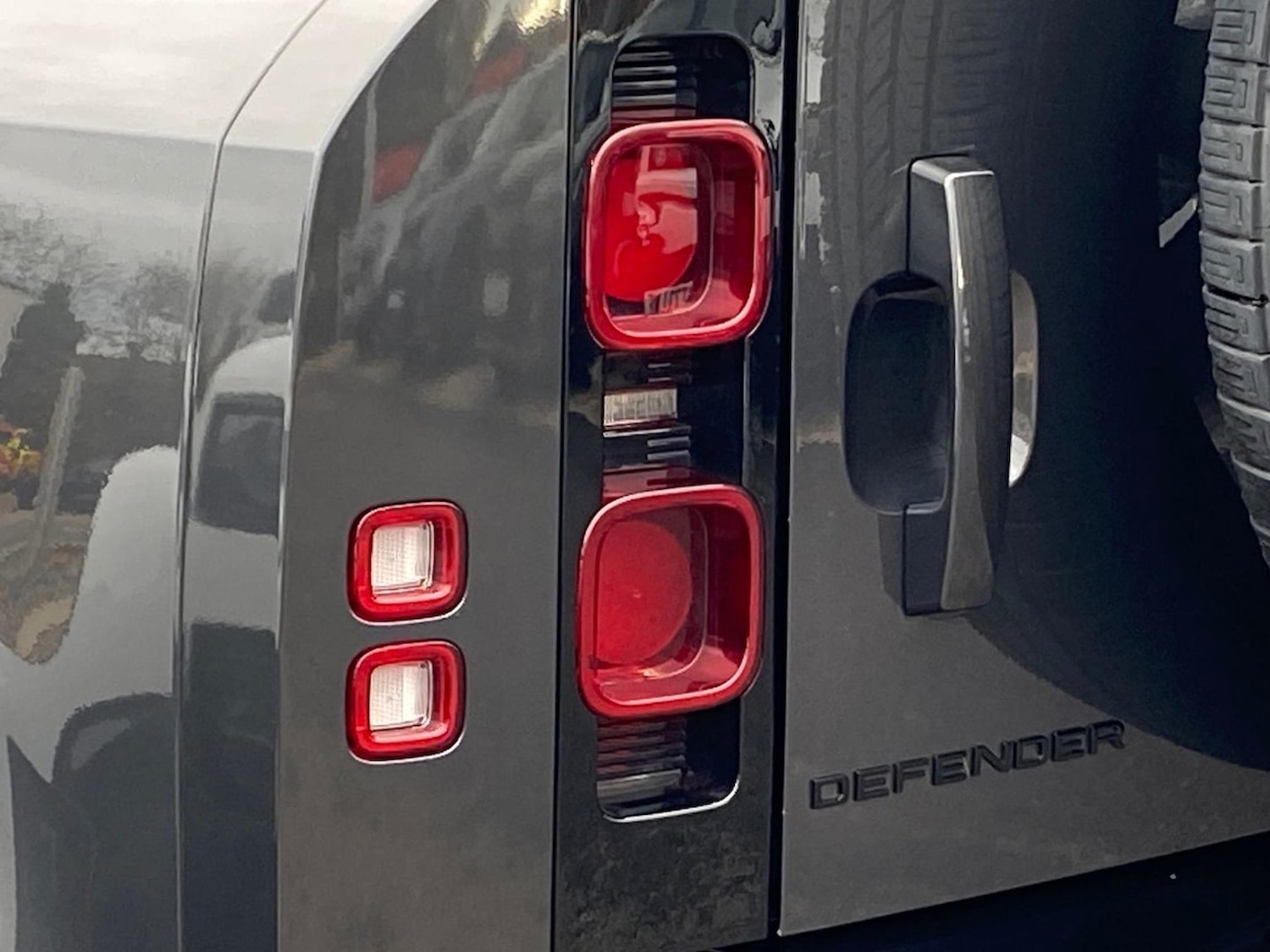 Used Land Rover Defender 2023 for sale - 76707532: Photo 19