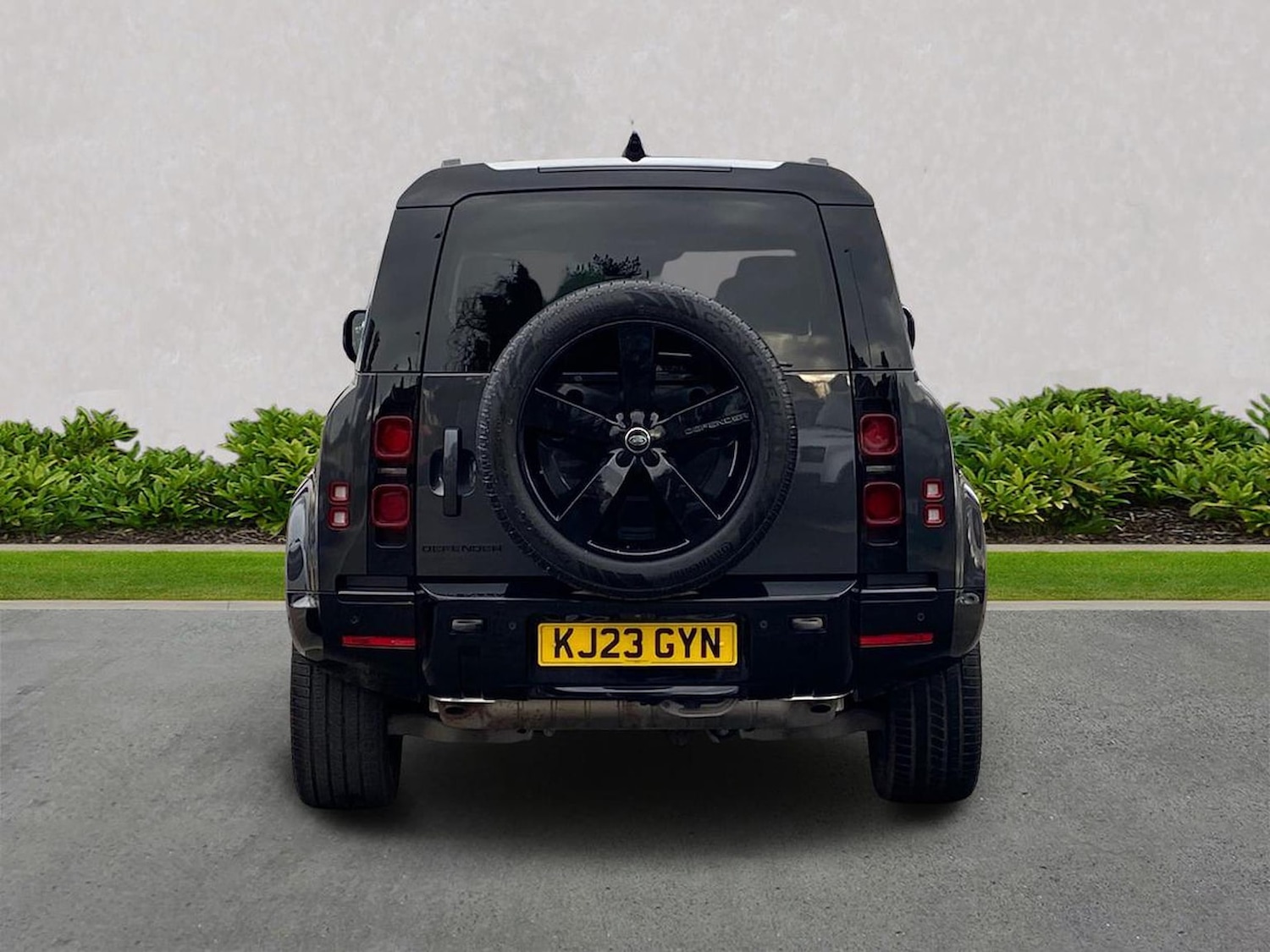 Used Land Rover Defender 2023 for sale - 76707532: Photo 6