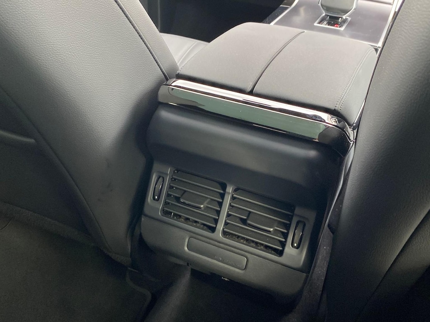 Used Land Rover Range Rover Evoque 2025 for sale - 76331075: Photo 18