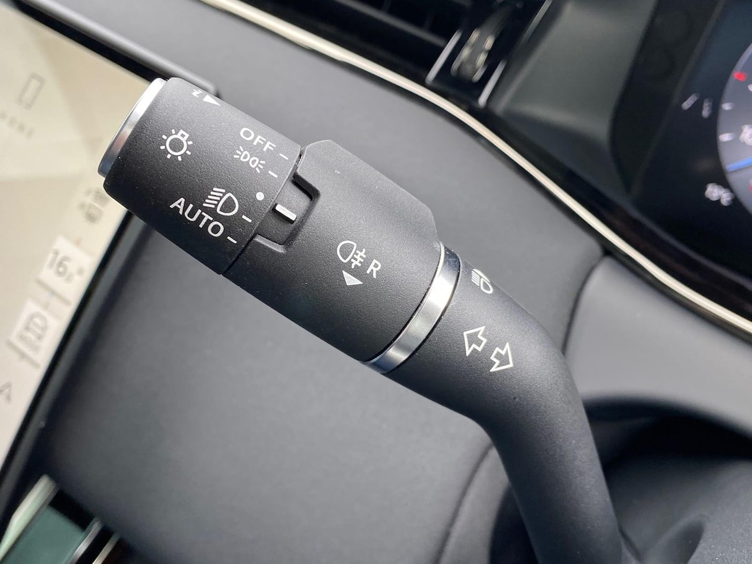 Used Land Rover Range Rover Evoque 2025 for sale - 76331075: Photo 38
