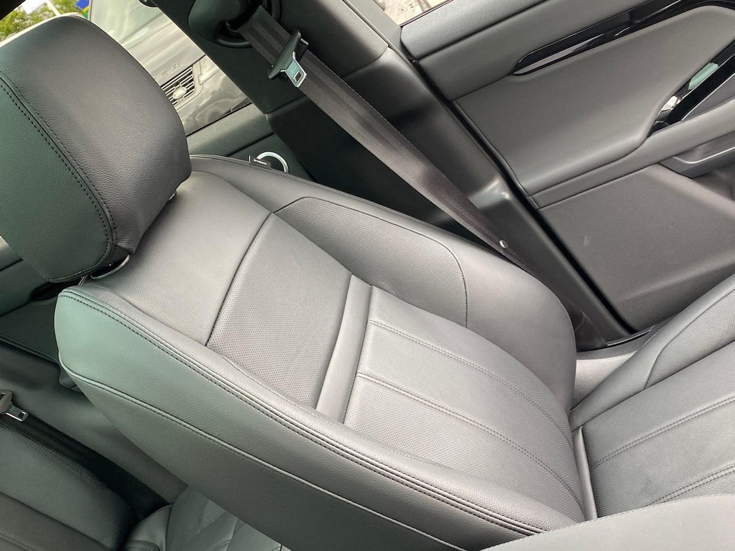 Used Land Rover Range Rover Evoque 2025 for sale - 76331075: Photo 41