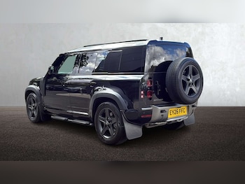 Used Land Rover Defender 2026 for sale - 79432118: Photo