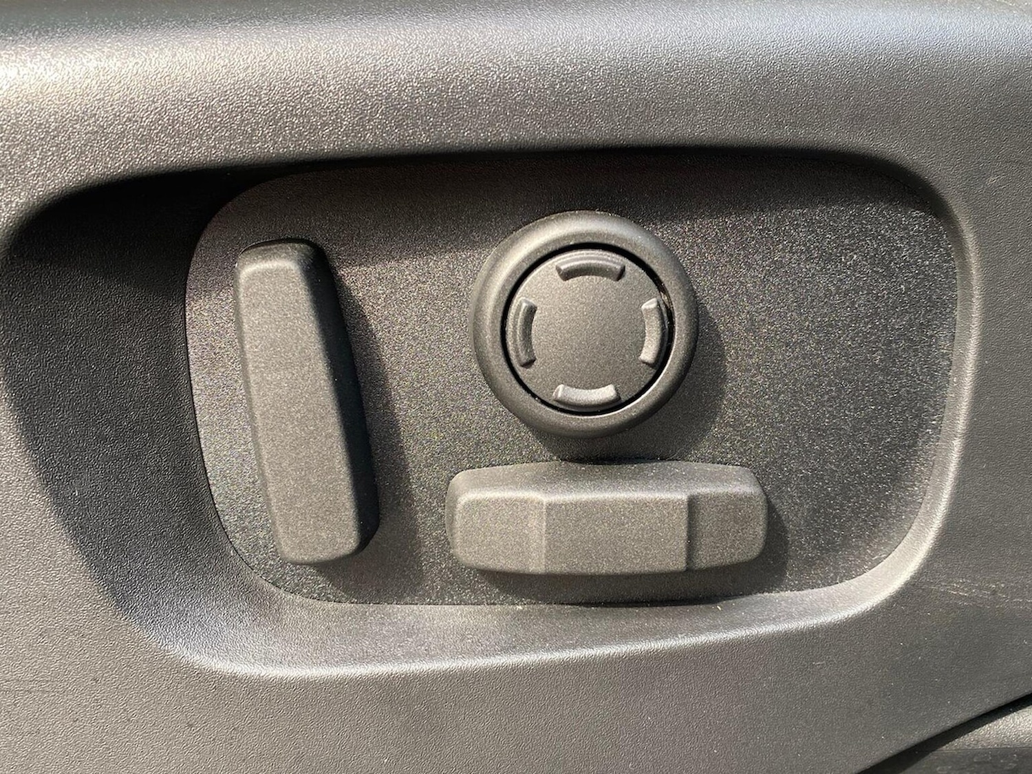 Used Land Rover Range Rover Evoque 2025 for sale - 76144216: Photo 28